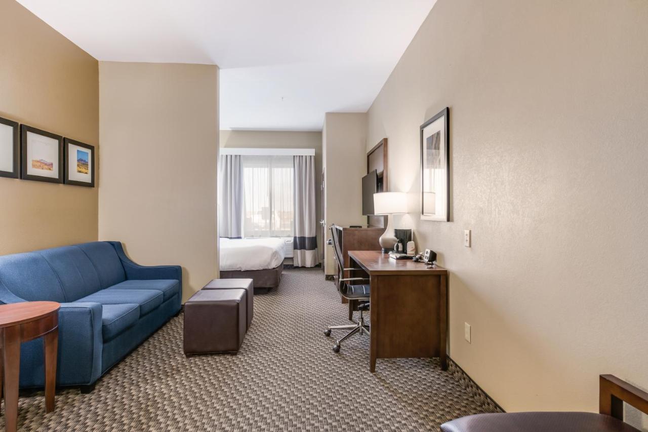 Comfort Suites Форт-Стоктон Экстерьер фото