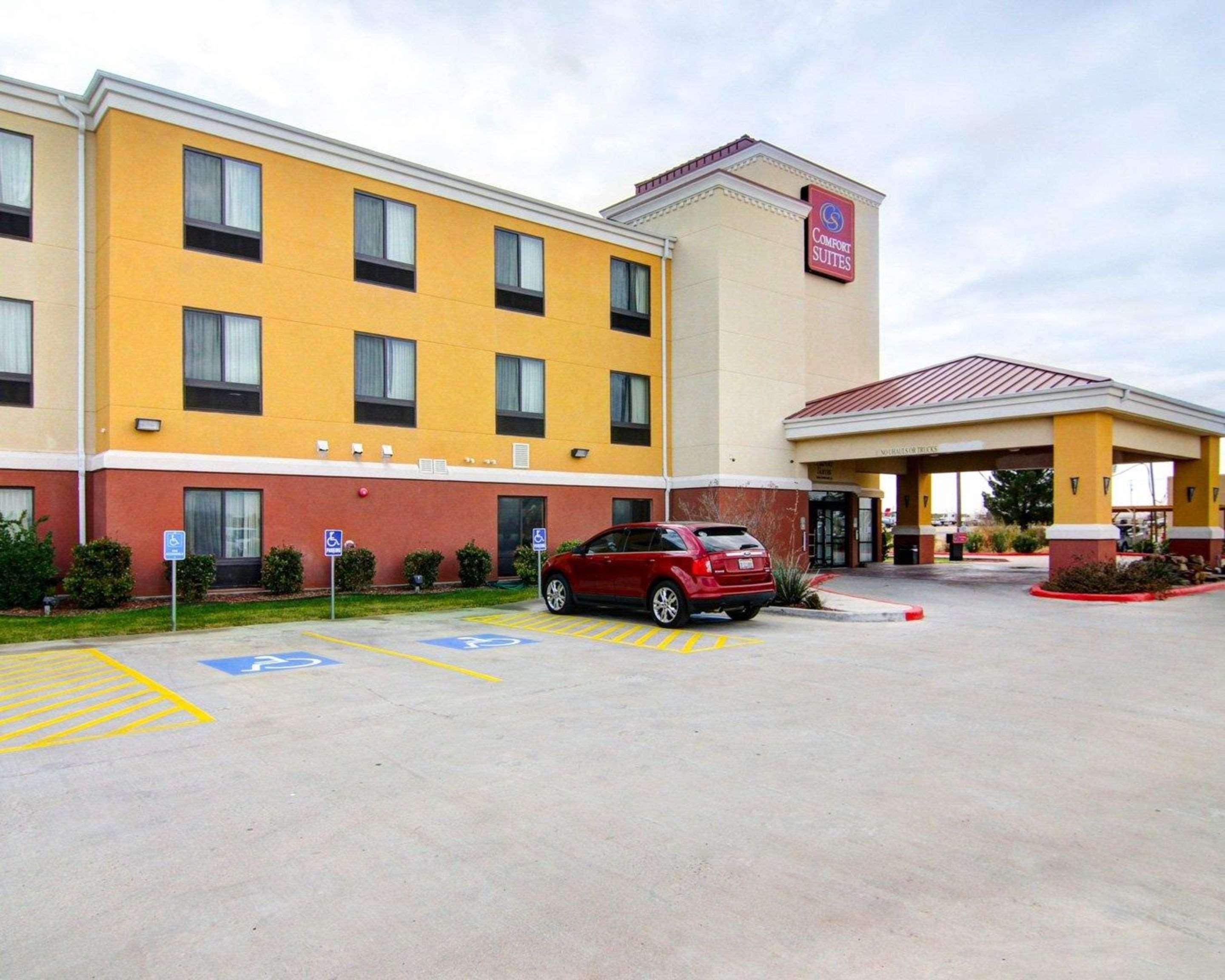 Comfort Suites Форт-Стоктон Экстерьер фото