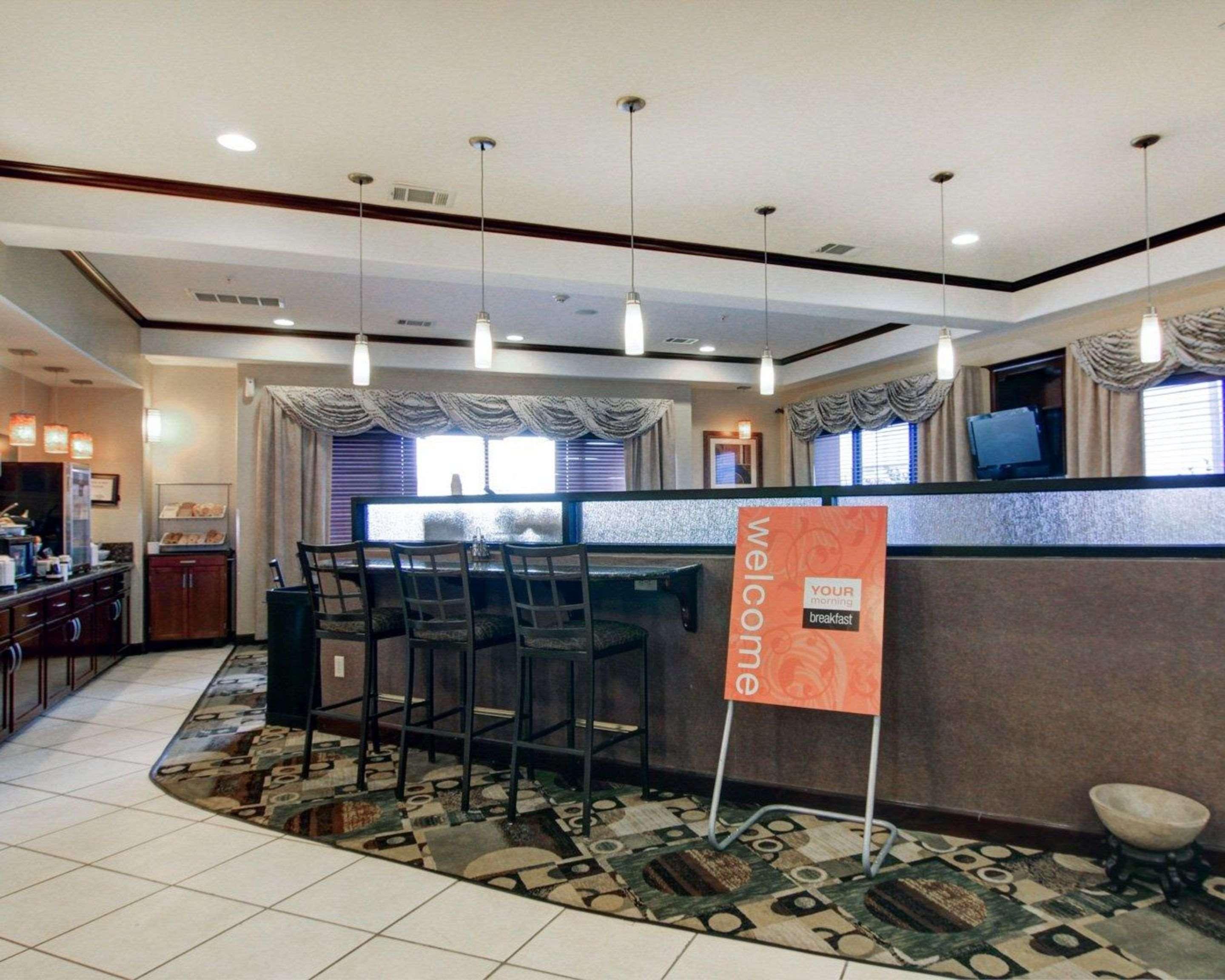 Comfort Suites Форт-Стоктон Экстерьер фото
