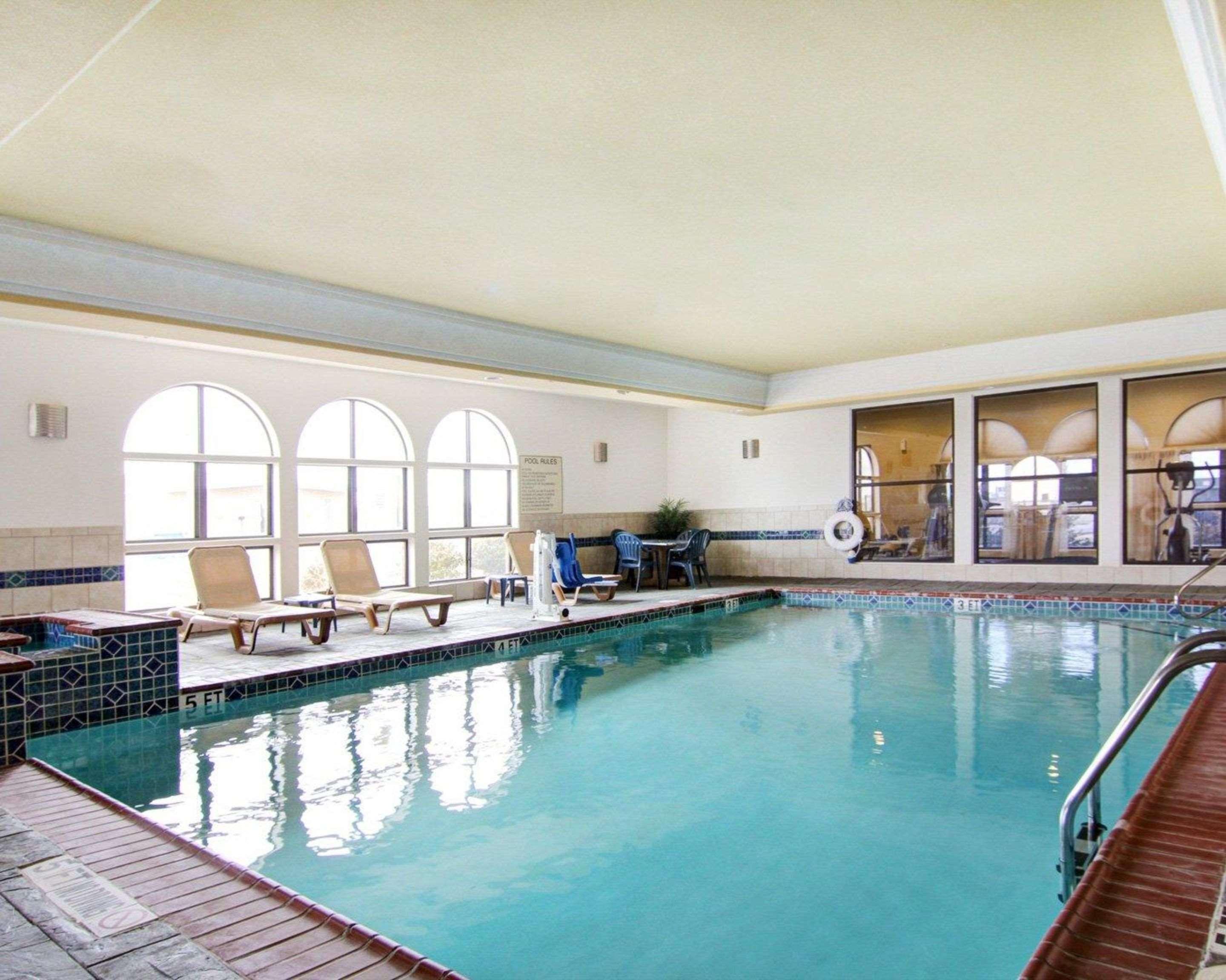 Comfort Suites Форт-Стоктон Экстерьер фото